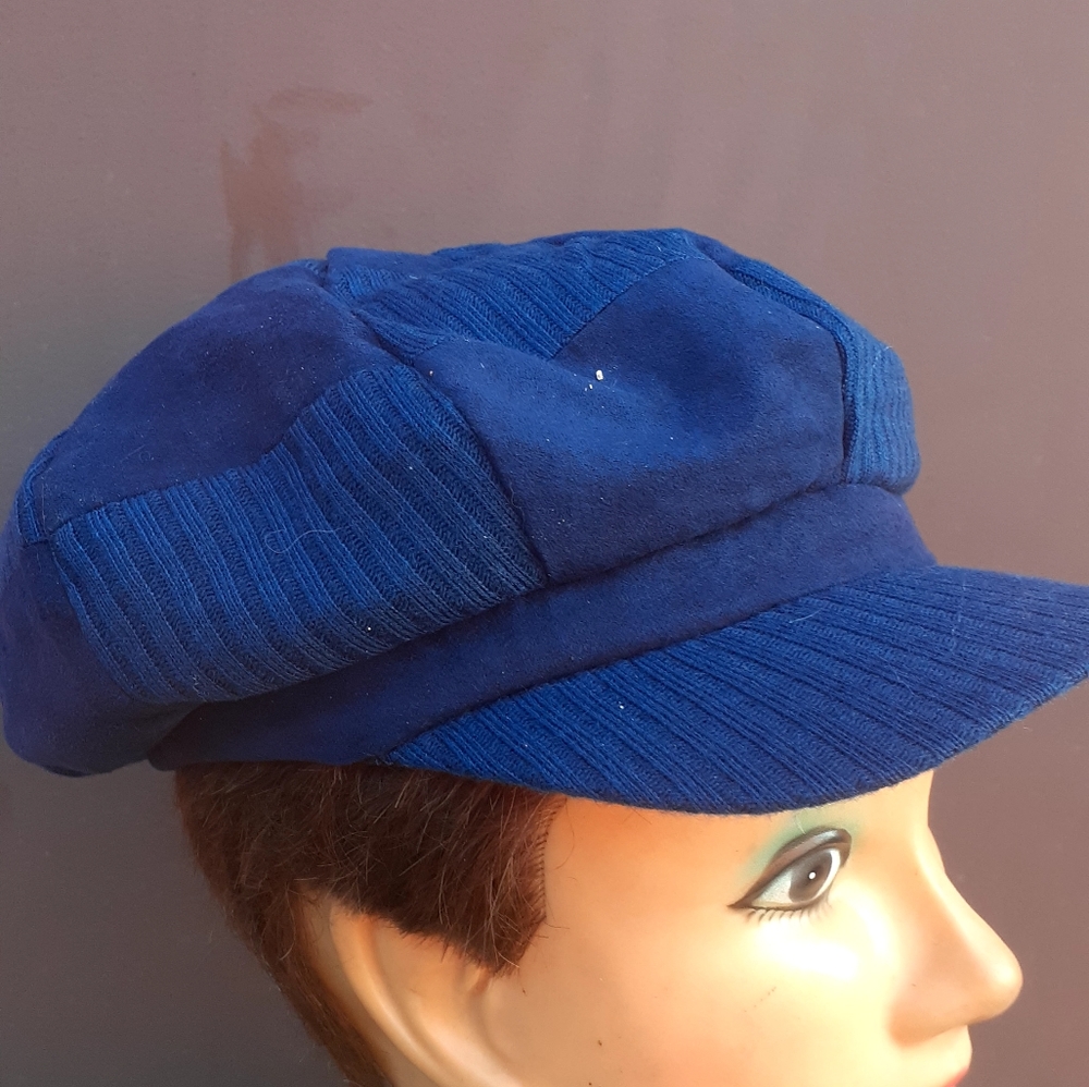 New Women's Black Red Newsboy Cabie Hat S M Cap - Picture 6 of 12